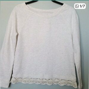 Lou & Grey Loft Sweatshirt. Size Medium.